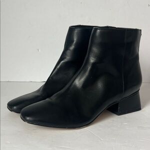 Sam Edelman Circus NY Black leather ankle block heel booties, size 7 =